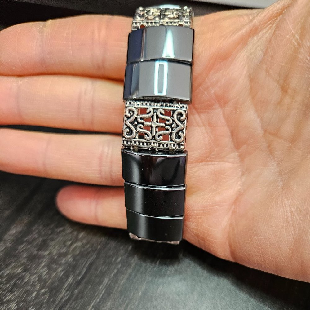Hematite bracelet - Picture 2 of 3